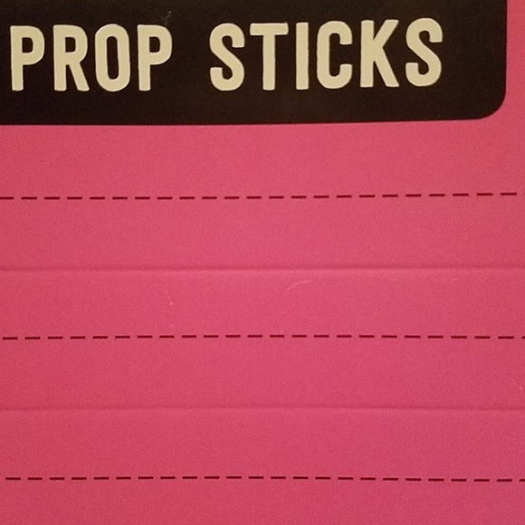 Selfie Studio with 25 Props and over 100 Stickers - Picture 8 of 10